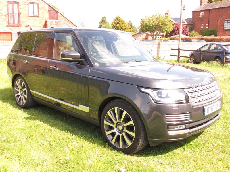 LAND ROVER RANGEROVER VOGUE 4.4 Autobiography  2017