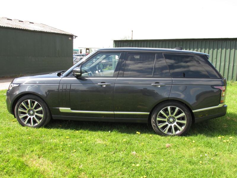 LAND ROVER RANGEROVER VOGUE 4.4 Autobiography  2017