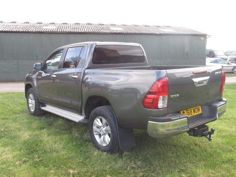 TOYOTA HILUX ICON  4X4 D-4D DCB 2018