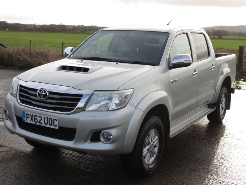 TOYOTA HILUX HL3 4X4 D-4D DCB 2012