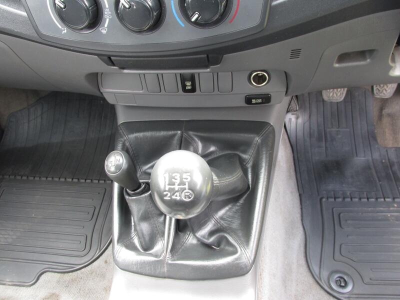 TOYOTA HILUX HL2 4X4 D-4D ECB 2012