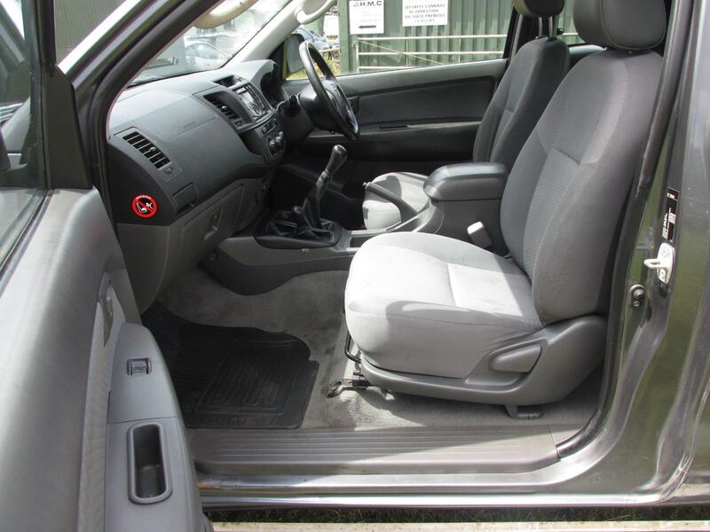 TOYOTA HILUX HL2 4X4 D-4D ECB 2012