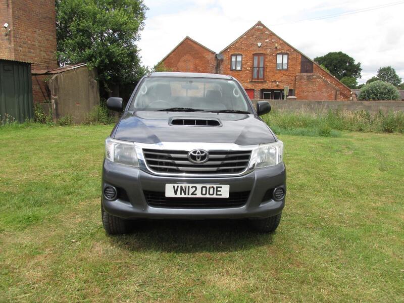 TOYOTA HILUX HL2 4X4 D-4D ECB 2012