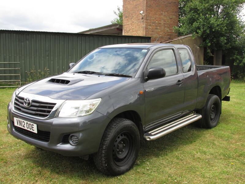 TOYOTA HILUX HL2 4X4 D-4D ECB 2012