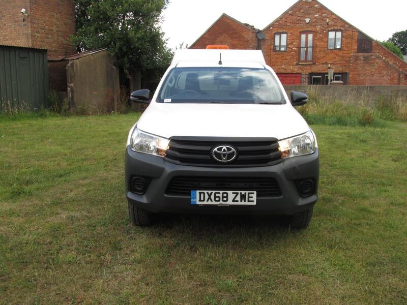 TOYOTA HILUX Active 2.4 4X4 D-4D Single Cab 2018