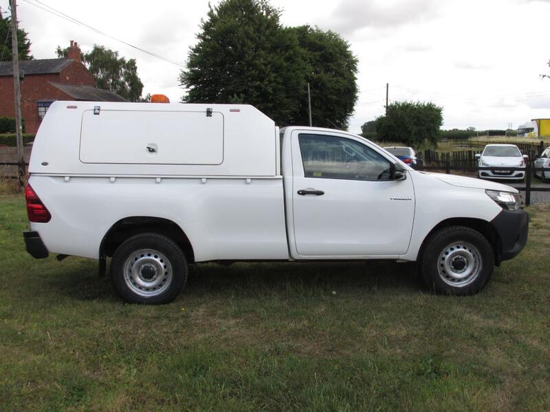 TOYOTA HILUX Active 2.4 4X4 D-4D Single Cab 2018