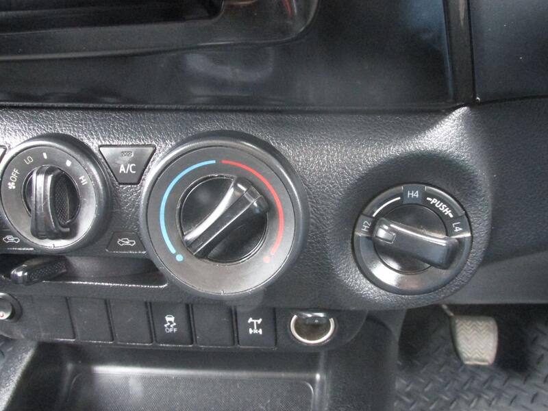 TOYOTA HILUX Active 2.4 4X4 D-4D Single Cab 2018