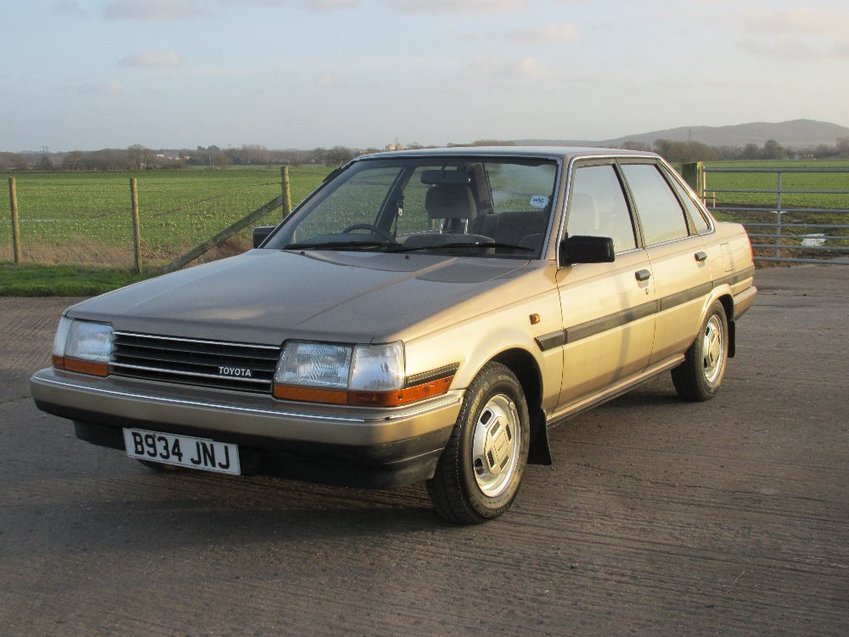 TOYOTA CARINA GL 1985