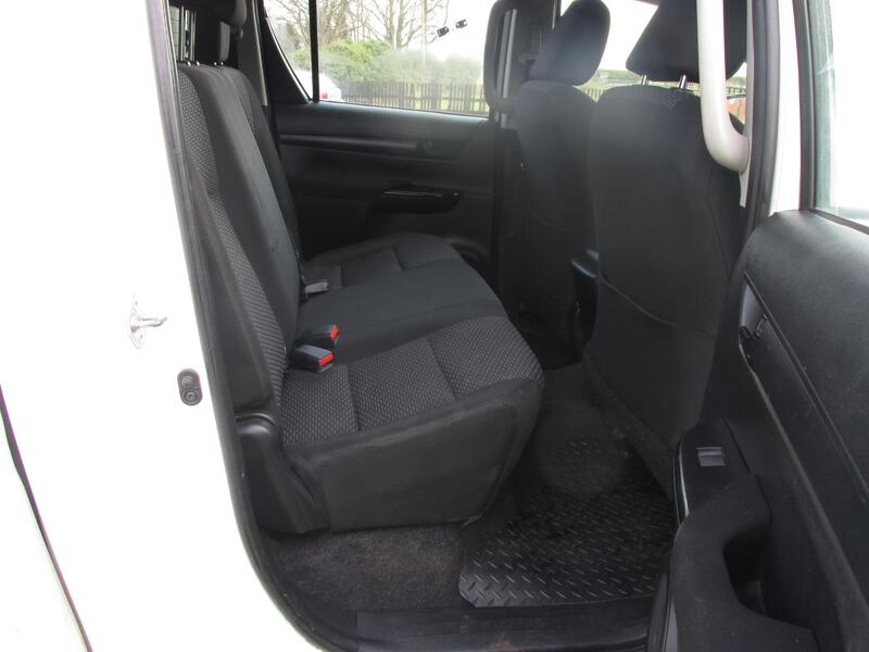 TOYOTA HILUX Active 4X4 D-4D Double Cab 2018