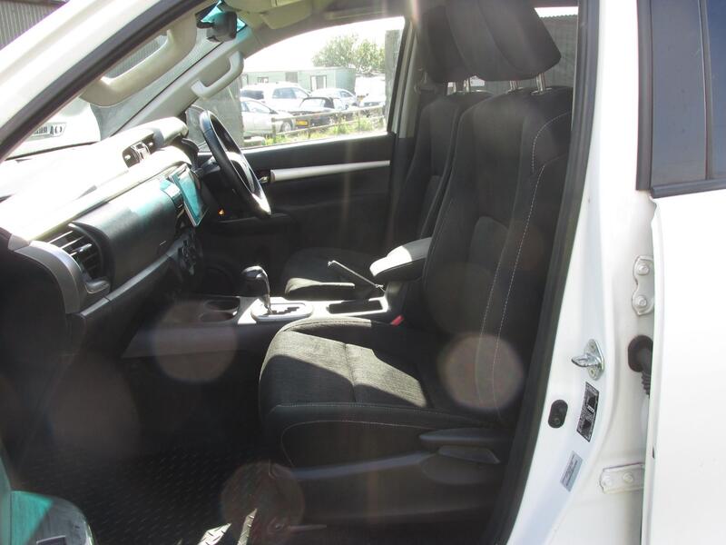 TOYOTA HILUX ICON 4X4 D-4D Double Cab 2.4 Auto 2020