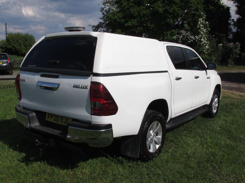 TOYOTA HILUX ICON 4X4 D-4D Double Cab 2.4 Auto 2020