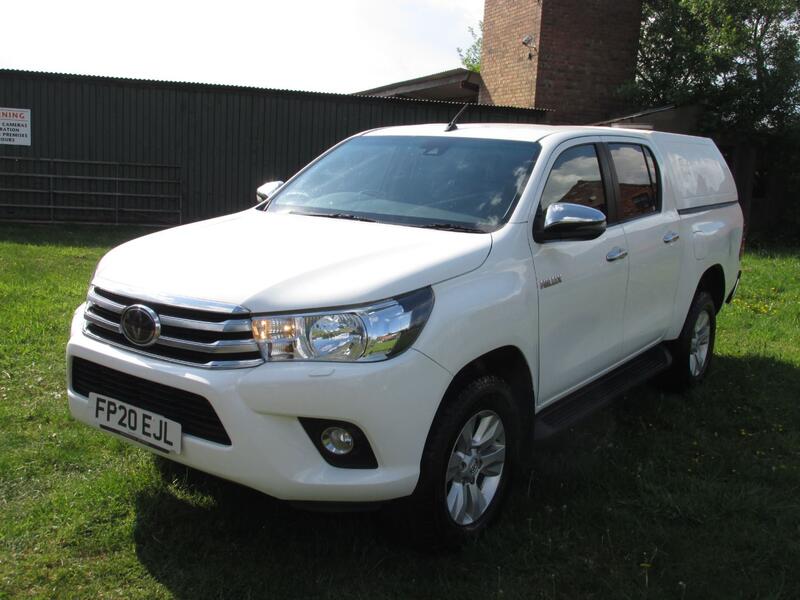TOYOTA HILUX ICON 4X4 D-4D Double Cab 2.4 Auto 2020