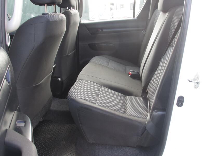 TOYOTA HILUX Active 4X4 D-4D DCB 2019