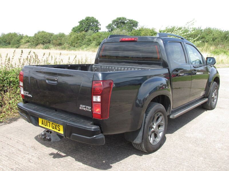 ISUZU D-MAX 2.5 TD Blade DCB 4x4 2017