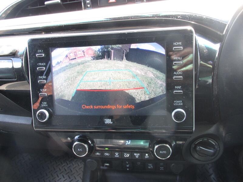 TOYOTA HILUX 2.8 Invincible X D4D 4WD 2021