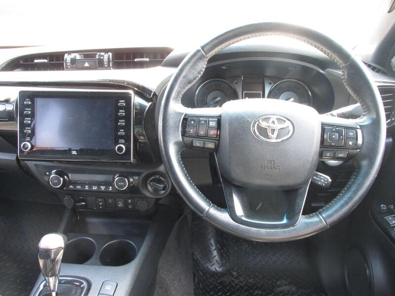 TOYOTA HILUX 2.8 Invincible X D4D 4WD 2021