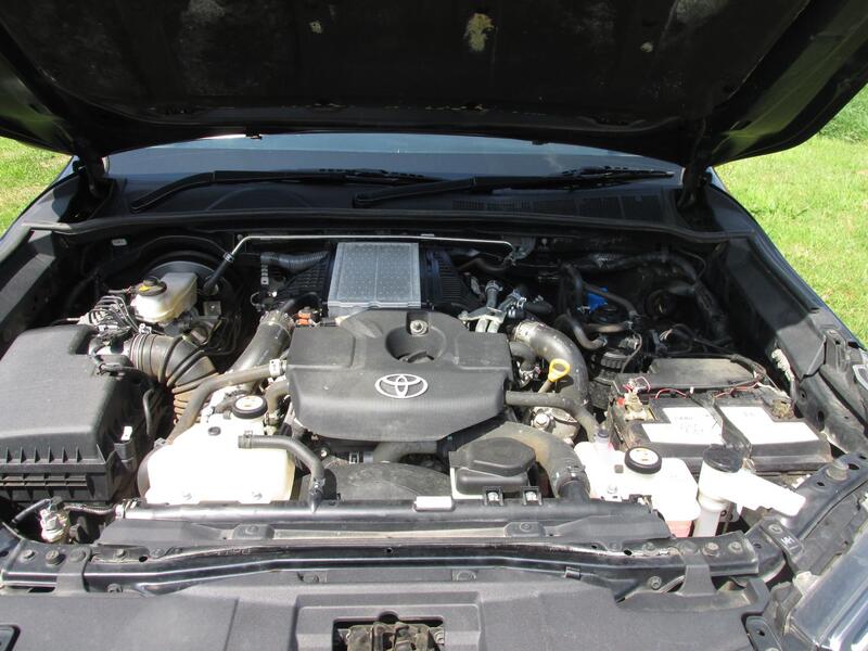 TOYOTA HILUX 2.8 Invincible X D4D 4WD 2021
