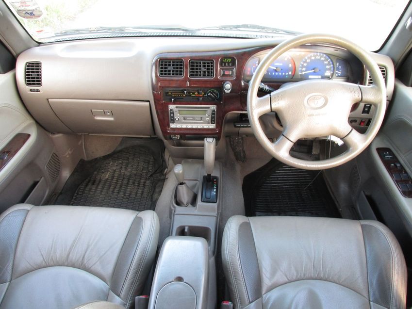 TOYOTA HILUX 3.0 D4D Sports Cruiser Automatic 2004