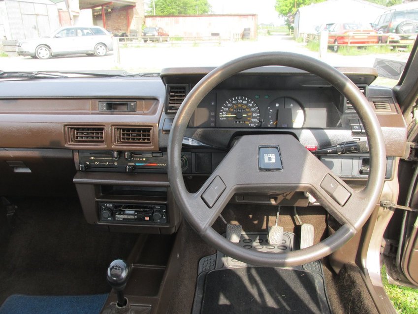 TOYOTA COROLLA 1.3 GL Saloon 1984