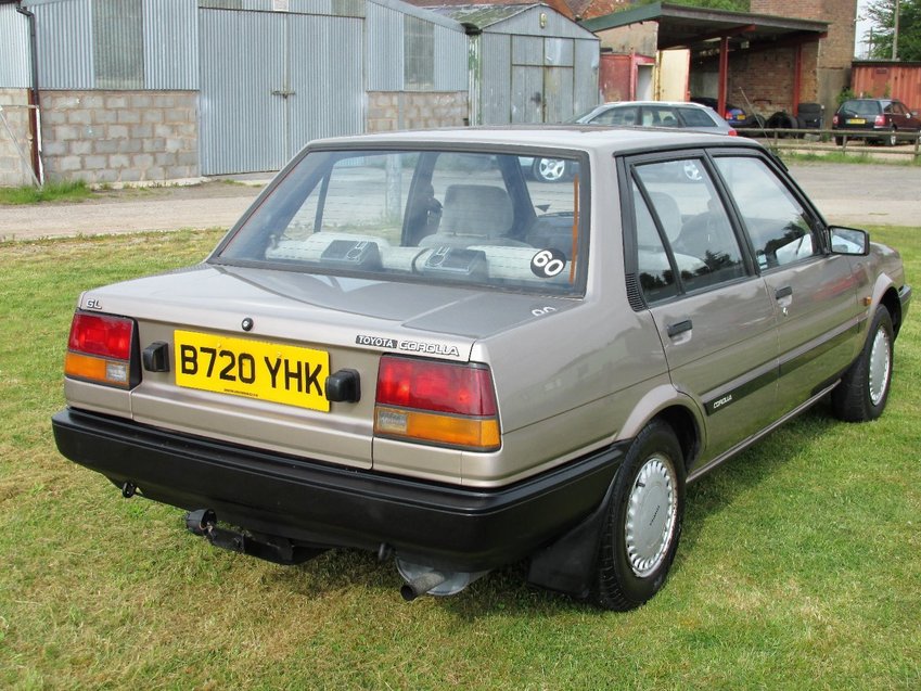 TOYOTA COROLLA 1.3 GL Saloon 1984