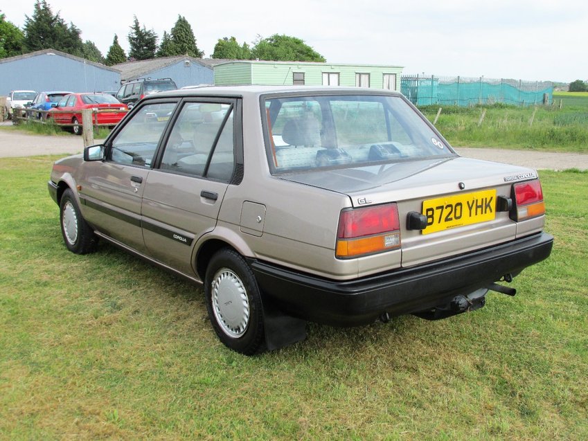 TOYOTA COROLLA 1.3 GL Saloon 1984