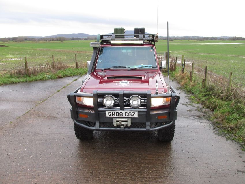 TOYOTA LAND CRUISER VDJ 76 4.5 D4D 2008