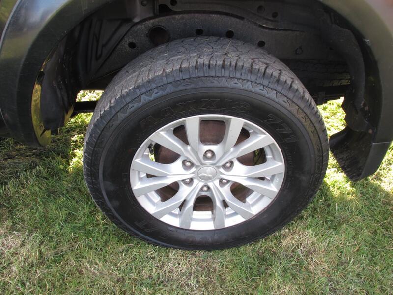 MITSUBISHI L200 2.5 DiD Barbarian 2015