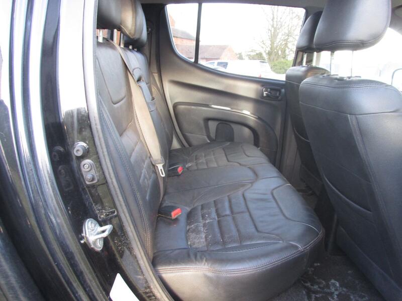 MITSUBISHI L200 2.5 DiD Barbarian 2015