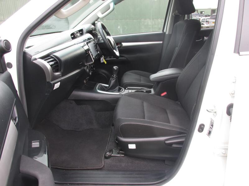 TOYOTA HILUX D-4D 150 ICON 2021