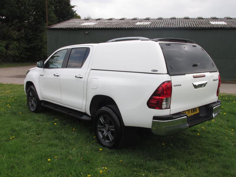 TOYOTA HILUX D-4D 150 ICON 2021