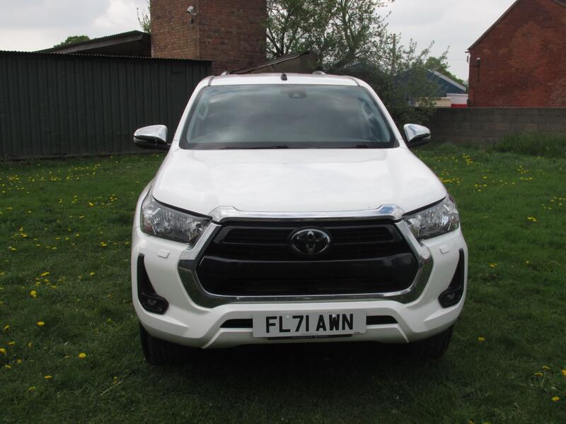 TOYOTA HILUX D-4D 150 ICON 2021