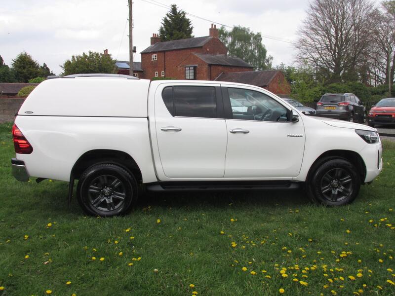 TOYOTA HILUX D-4D 150 ICON 2021