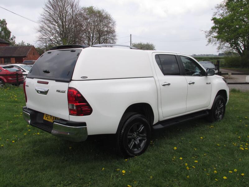 TOYOTA HILUX D-4D 150 ICON 2021