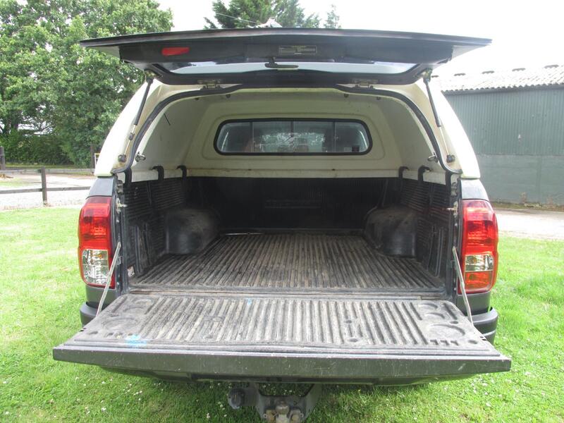TOYOTA HILUX D-4D 150 Active 4WD 2020