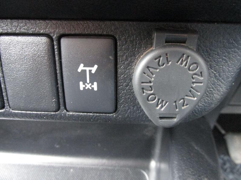 TOYOTA HILUX D-4D 150 Active 4WD 2020