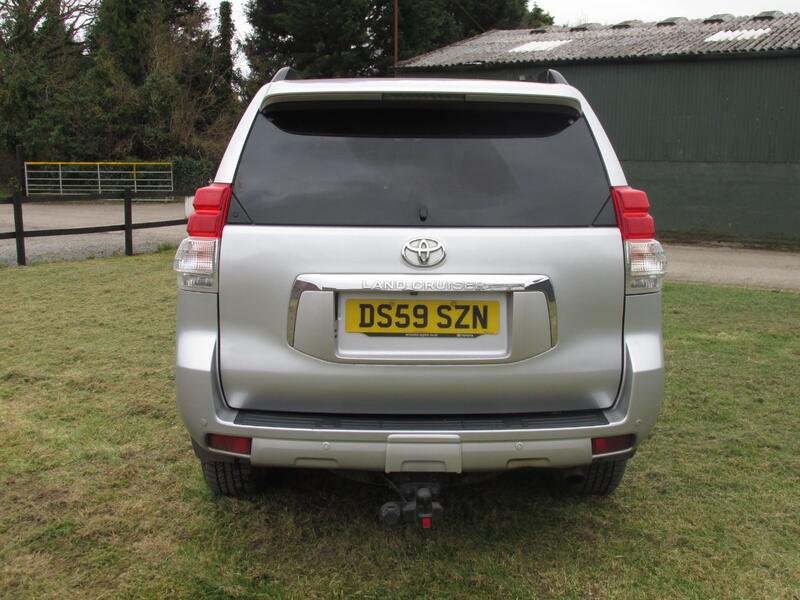 TOYOTA LAND CRUISER D-4D 191 LC5 Auto 2009