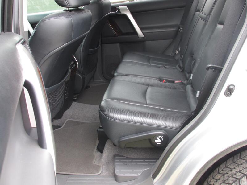 TOYOTA LAND CRUISER D-4D 191 LC5 Auto 2009