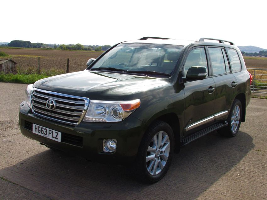 TOYOTA LAND CRUISER D-4D V8 2014